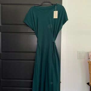 Comfy green dress midi universal thread